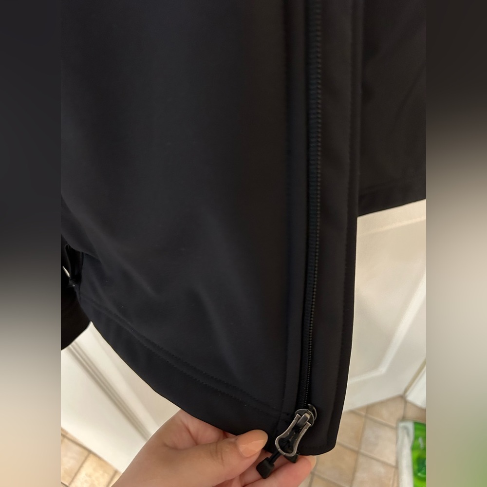 The North Face Womens Windwall Black Jacket - Picture 8 of 10
